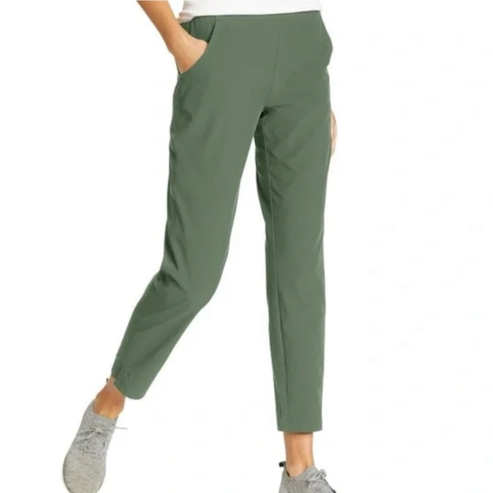 Eddie Bauer Olive Cropped Straight-Leg Women's Pants